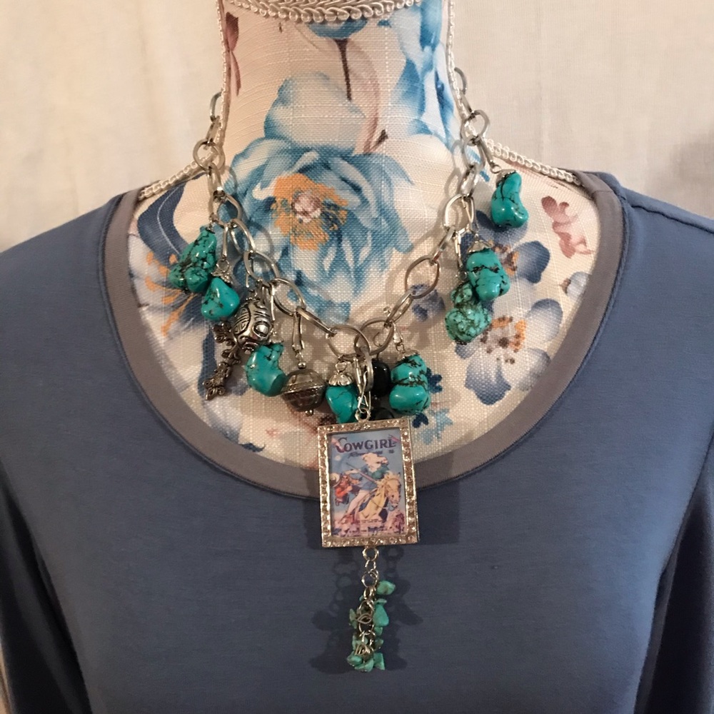 SILVERTONE CHAIN NECLACE TURQUOISE BEADS ADJUSTABL